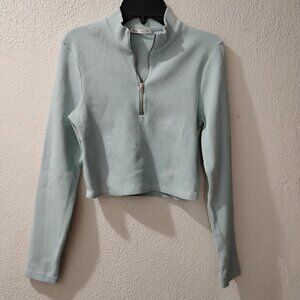 ZARA- L- LIGTH BLUE CROP TOP SWETER LONG SLEEVES